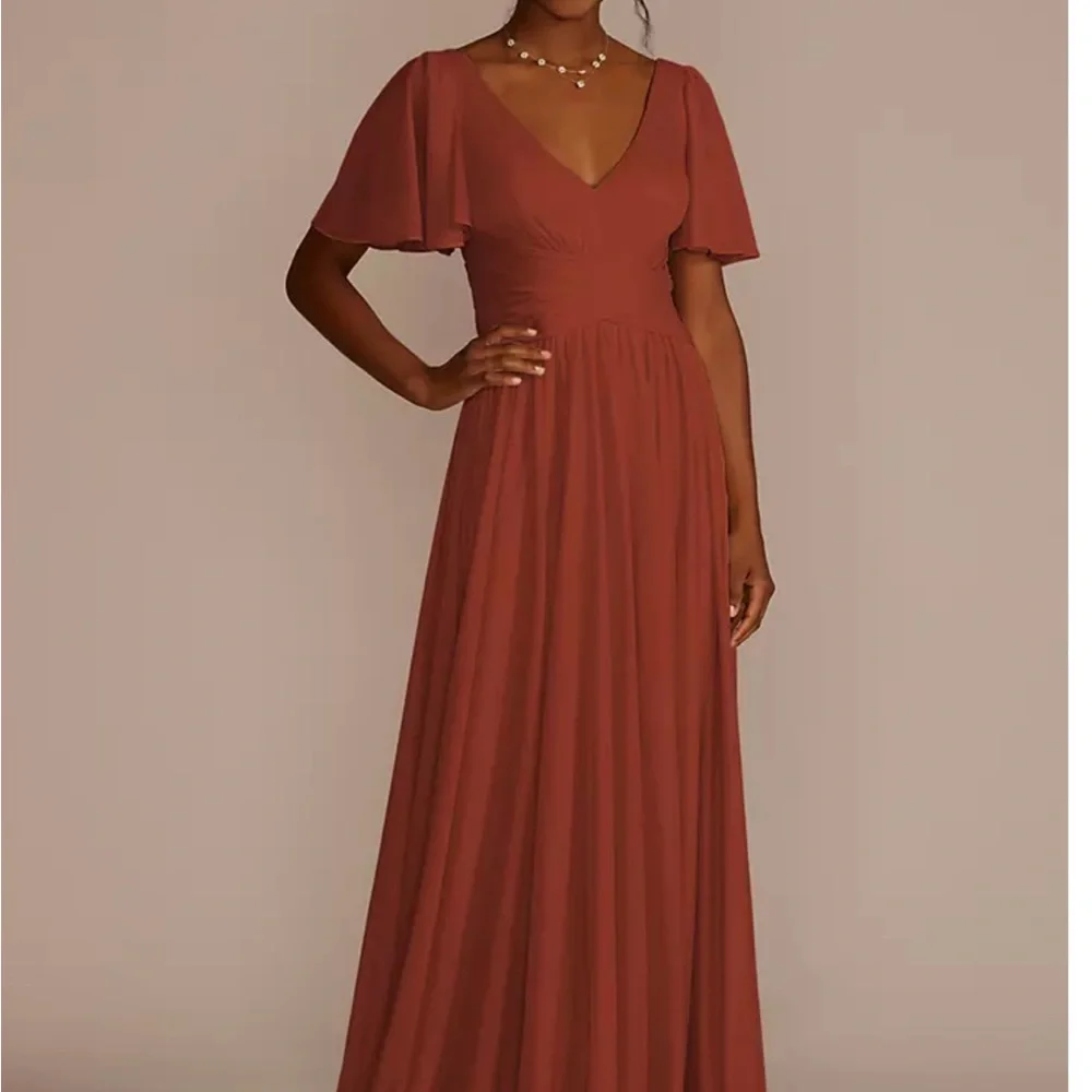 Elegant Bridesmaids Dress - Picture 1 of 4